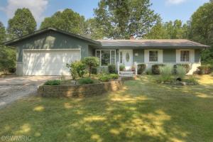 9595 Bennett St SE, Ada, MI 49301 photo 1