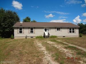 9157 E 36th St, Newaygo, MI 49337 photo 1