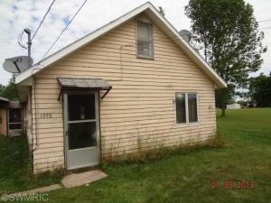 1775 E 120th St, Grant, MI 49327 photo 1