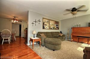 15083 Walters Dr, Marshall, MI 49068 photo 6