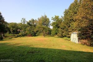 15083 Walters Dr, Marshall, MI 49068 photo 4
