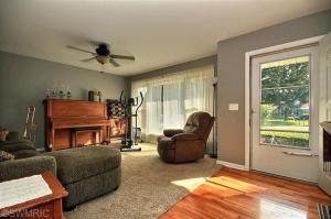 15083 Walters Dr, Marshall, MI 49068 photo 5