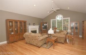3329 Bloomington Hills Dr SE, Ada, MI 49301 photo 2