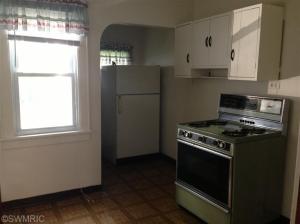 1238 E South St, Jackson, MI 49203 photo 4