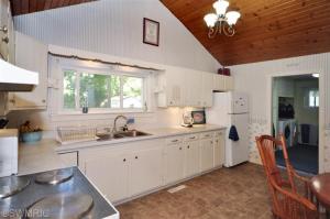 504 W Bridge St, Plainwell, MI 49080 photo 9