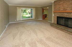 315 Midlakes Blvd, Plainwell, MI 49080 photo 5