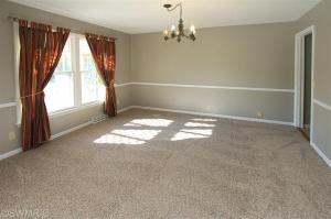 315 Midlakes Blvd, Plainwell, MI 49080 photo 9