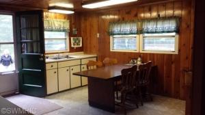 9287 S Hillcrest Blvd, Baldwin, MI 49304 photo 3