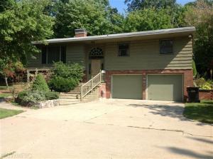 429 6th St, Plainwell, MI 49080 photo 1