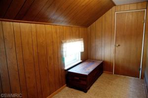 281 E Riverside Dr, Ionia, MI 48846 photo 16