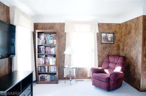 281 E Riverside Dr, Ionia, MI 48846 photo 8