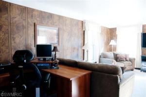 281 E Riverside Dr, Ionia, MI 48846 photo 6