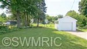 611 W Front, Buchanan, MI 49107 photo 6