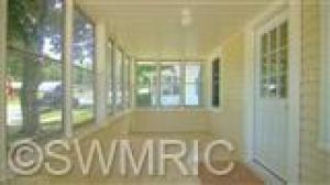 611 W Front, Buchanan, MI 49107 photo 7