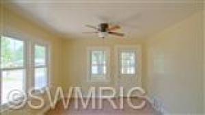 611 W Front, Buchanan, MI 49107 photo 9