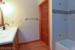 13639 Johnson Ln, Harbert, MI 49115 photo 9