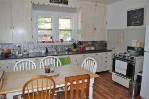 525 White Pigeon St, Constantine, MI 49042 photo 8