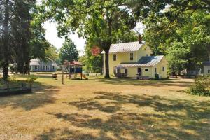 525 White Pigeon St, Constantine, MI 49042 photo 16