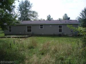 500 Riverview Rd, Lawrence, MI 49064 photo 2