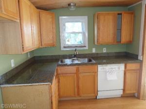 606 E Walker St, Saint Johns, MI 48879 photo 7