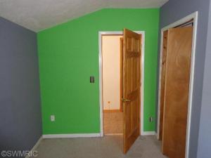 606 E Walker St, Saint Johns, MI 48879 photo 13