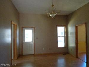 606 E Walker St, Saint Johns, MI 48879 photo 15