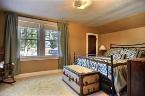 324 E Green St, Marshall, MI 49068 photo 11