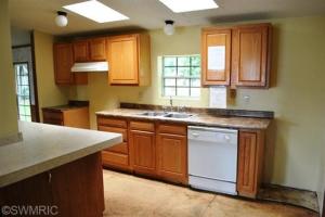 351 E Main St, Mecosta, MI 49332 photo 3