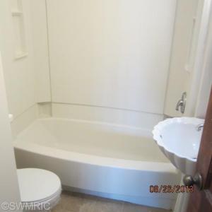 10482 Tomkinson Dr, Scotts, MI 49088 photo 5