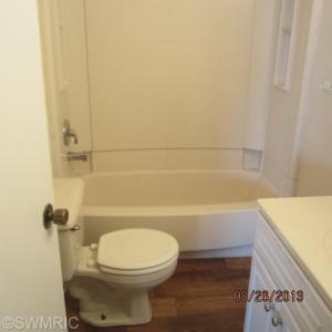 10482 Tomkinson Dr, Scotts, MI 49088 photo 7