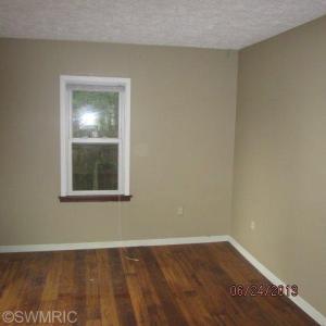 10482 Tomkinson Dr, Scotts, MI 49088 photo 14