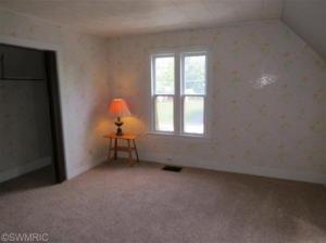 518 E Brg, Plainwell, MI 49080 photo 10