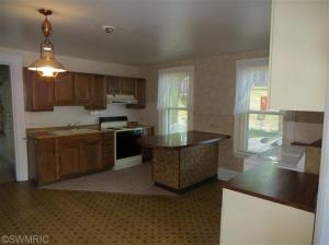 518 E Brg, Plainwell, MI 49080 photo 3