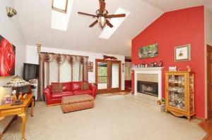8 Heron Ct, Plainwell, MI 49080 photo 4