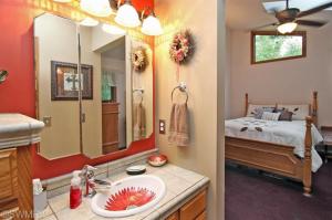 8 Heron Ct, Plainwell, MI 49080 photo 16
