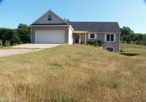 8075 Macarthur Rd, Saranac, MI 48881 photo 2