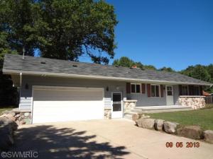 2053 E 95th St, Newaygo, MI 49337 photo 1