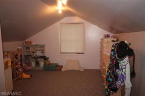 502 Pickard St, Kalamazoo, MI 49048 photo 17