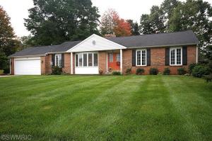 719 Allison Dr, Marshall, MI 49068 photo 1