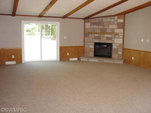 2269 E 95th St, Newaygo, MI 49337 photo 2