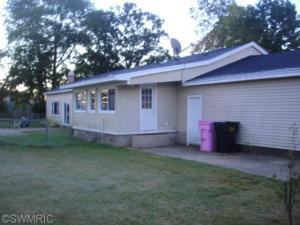 755 109th Ave, Plainwell, MI 49080 photo 3