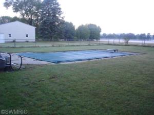 755 109th Ave, Plainwell, MI 49080 photo 4