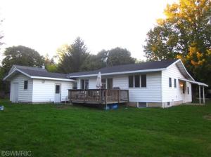 326 E Bellevue, Stanton, MI 48888 photo 2