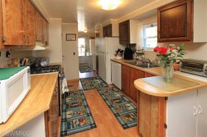 975 106th, Plainwell, MI 49080 photo 8