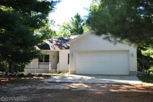 4275 E 42nd St, Chase, MI 49623 photo 1