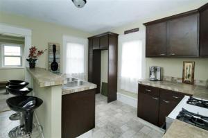 104 E Wheeler, Three Rivers, MI 49093 photo 7