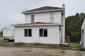 11256 Harder Rd, Three Rivers, MI 49093 photo 2