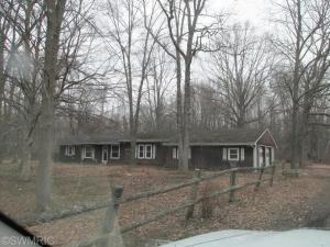 9935 E Sidney Rd, Carson City, MI 48811 photo 1