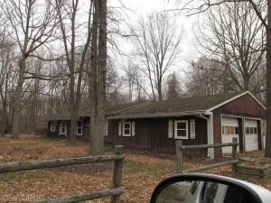 9935 E Sidney Rd, Carson City, MI 48811 photo 2