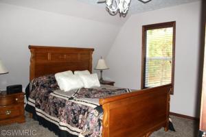 1837 E Monroe, White Cloud, MI 49349 photo 12